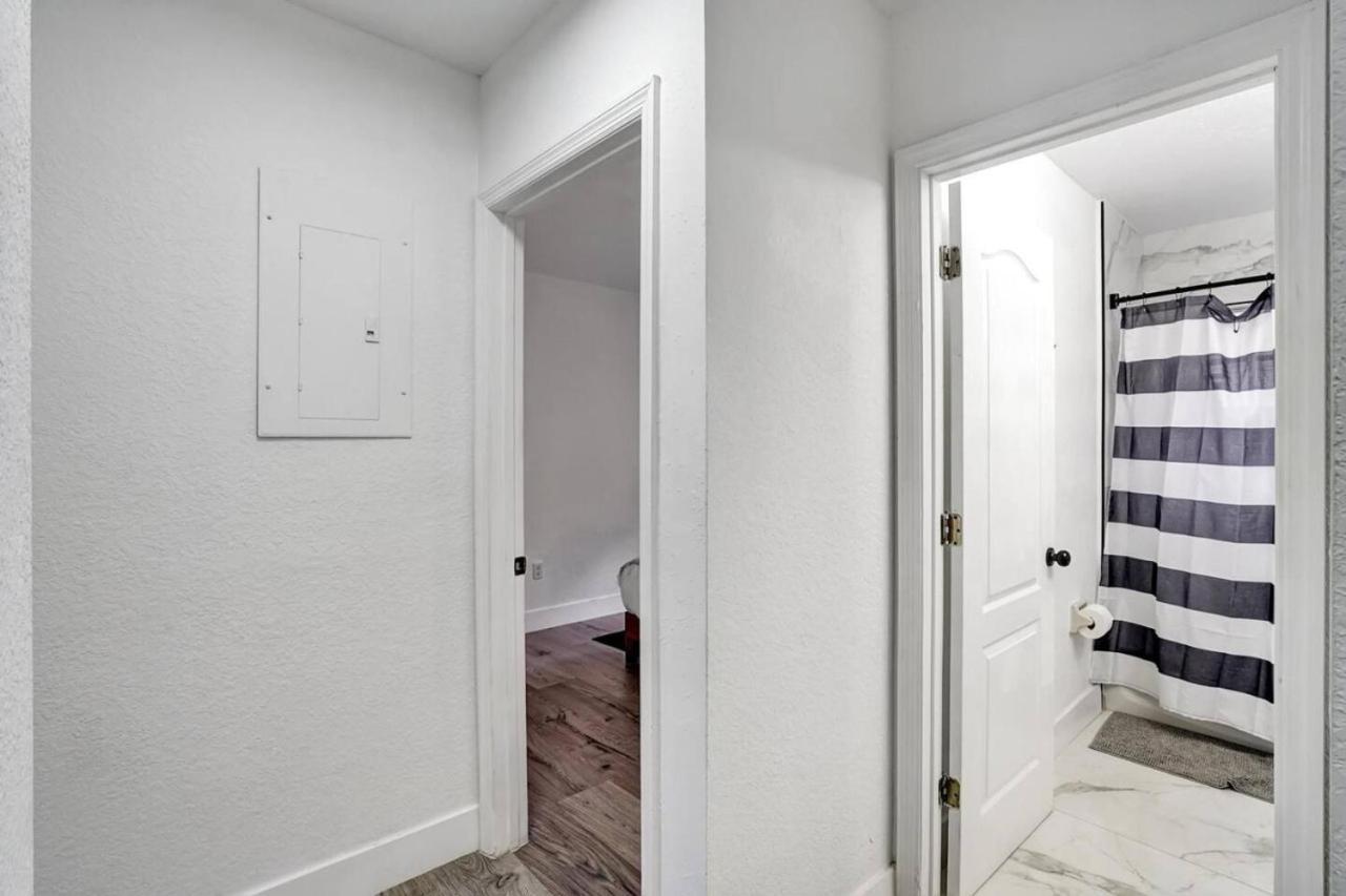 Poolside Oasis-your Wynwood Family Retreat Miami