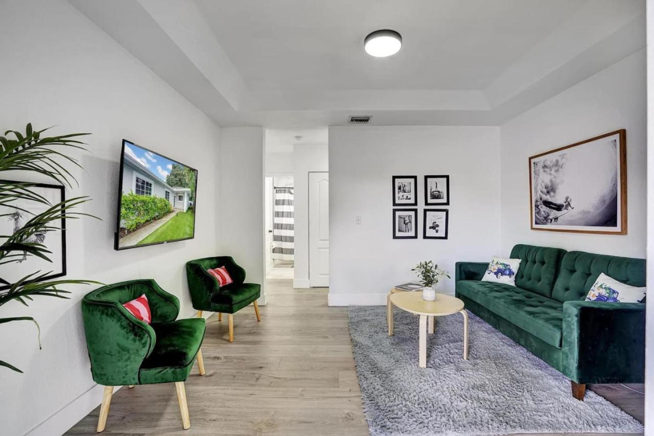 Poolside Oasis-your Wynwood Family Retreat Holiday home Miami
