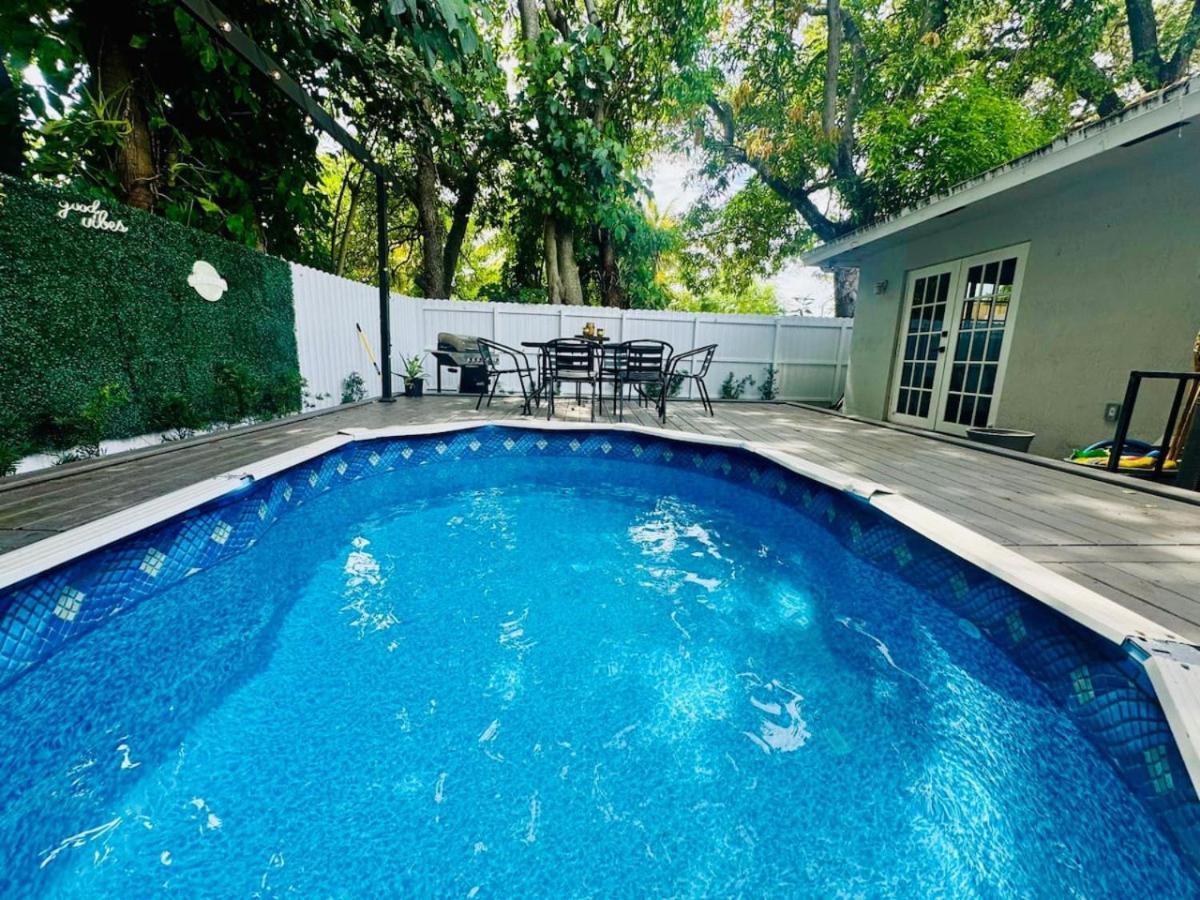 Poolside Oasis-your Wynwood Family Retreat Miami